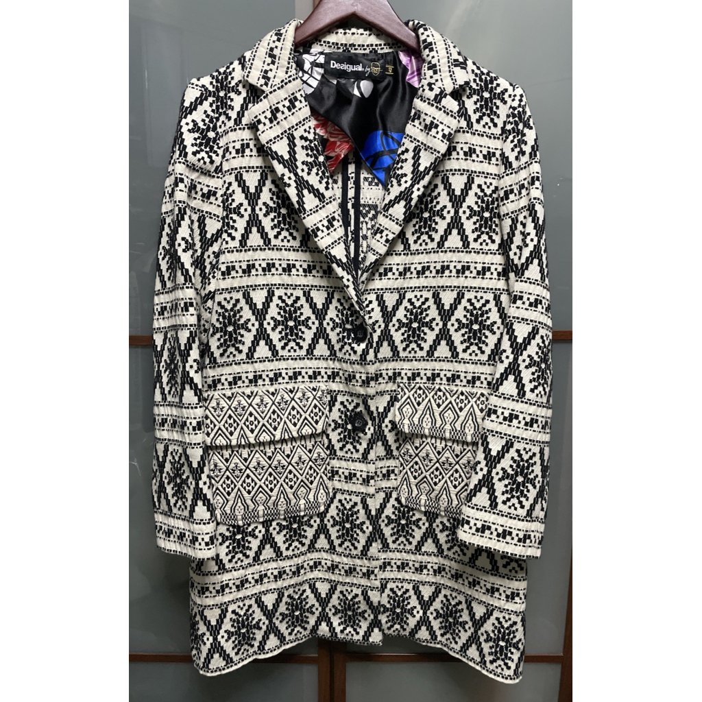 Desigual Asha Black & White Womans Boho Woven Embroidered Geometric Coat Size 42